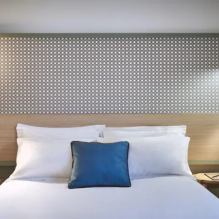 Cervantes By Happyculture Hotel 3*