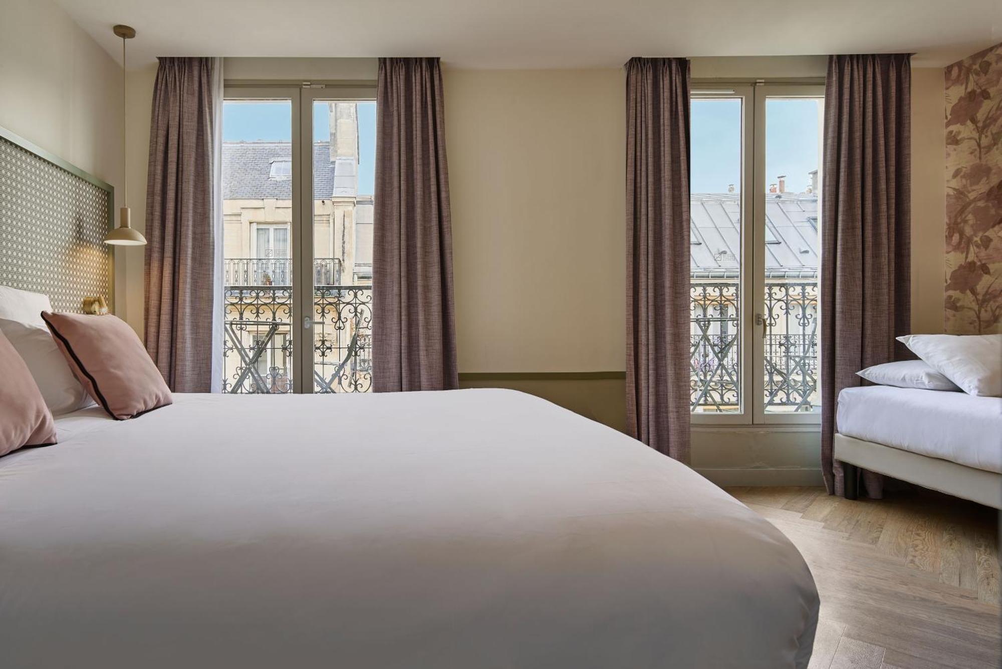 Hotel Cervantes By Happyculture 3*